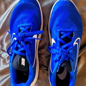 Bright blue Nike 6.5 youth